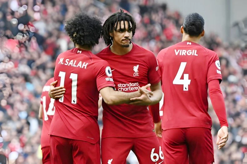 Mohamed Salah, Trent Alexander-Arnold và Virgil van Dijk có thể ký sớm và thi đấu cho một đội dự FIFA Club World Cup 2025.